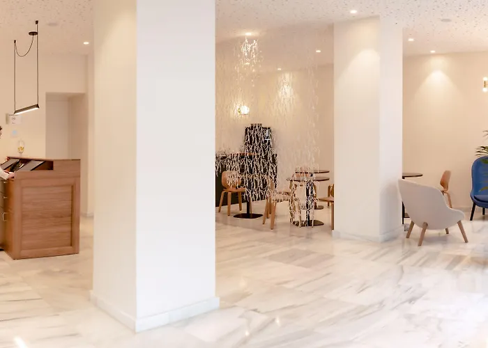 Boreal Viento Norte Отель Бургос